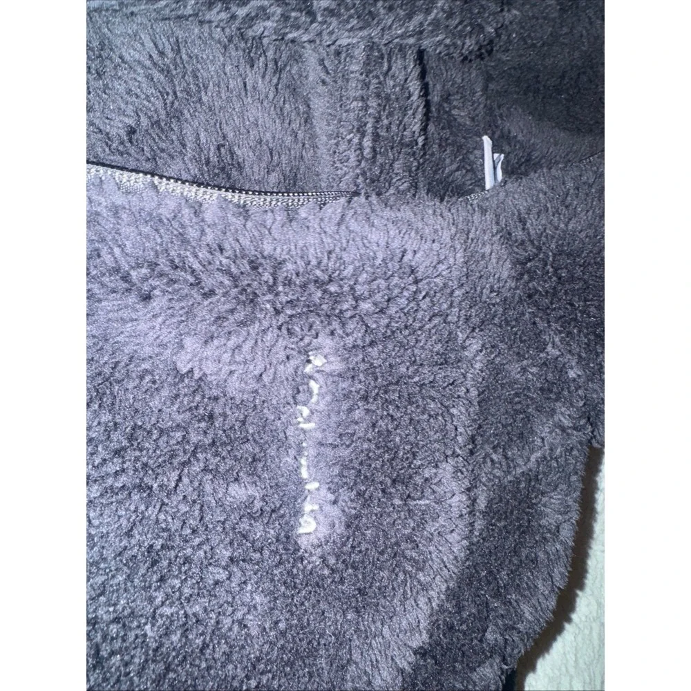 Women's Columbia Lodge Sherpa Size Small. Black. Fuzzy Warm. Outdoor Gear